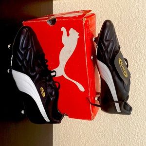 Puma king leather cleats size 12.5 USA